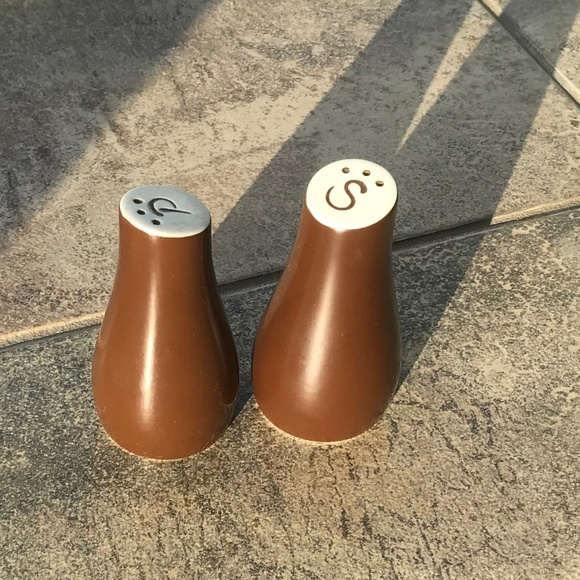 Vintage Salt & Pepper shakers - Picture 1 of 1